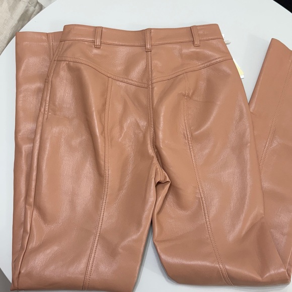 Aritzia Wilfred Rebel Pant High-waisted‎ Vegan Leather pants salmon pink - Picture 11 of 12